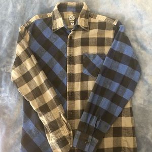 90’s Plaid Button Up